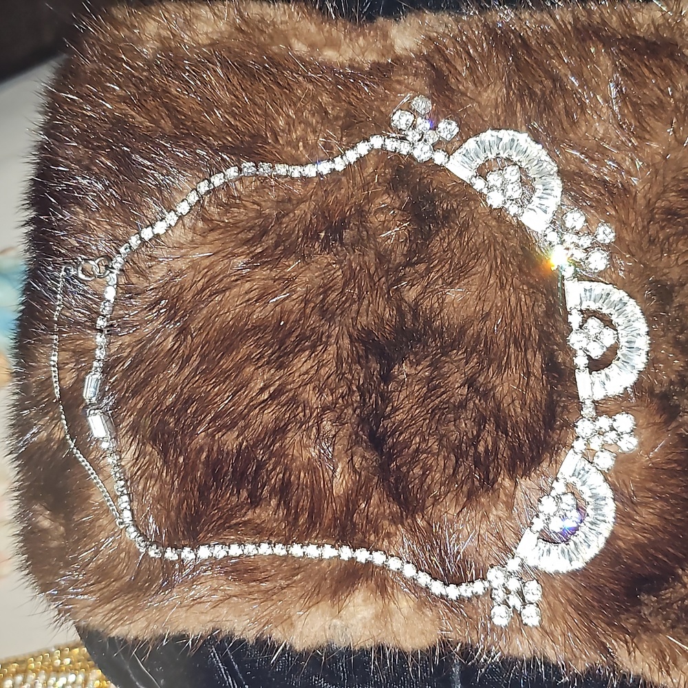 **** SOLD****Vintage Rhinestone Bib Necklace